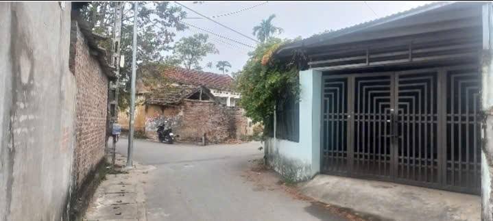 Nhà cấp 4 + Đất 2 mặt tiền tại TDP Gia Du, Gia Khánh 170m² - Giá chỉ 2 tỷ