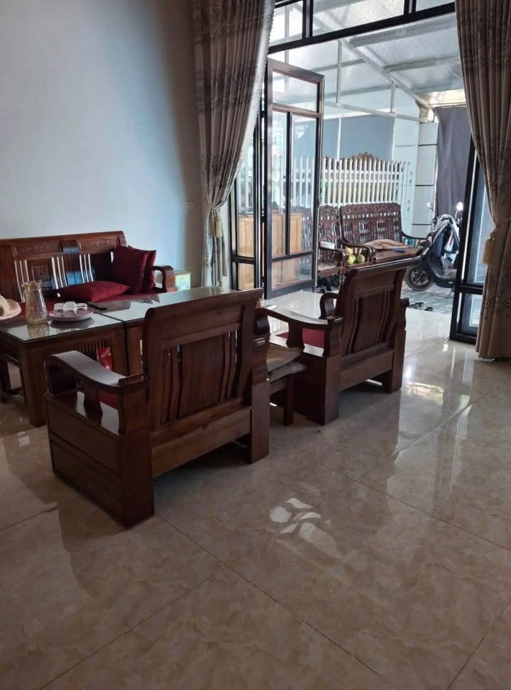 Bán nhà cấp 4 đường N5, xã Vạn Hòa, Lào Cai 138m² - Giá chỉ 2.489 tỷ VND!