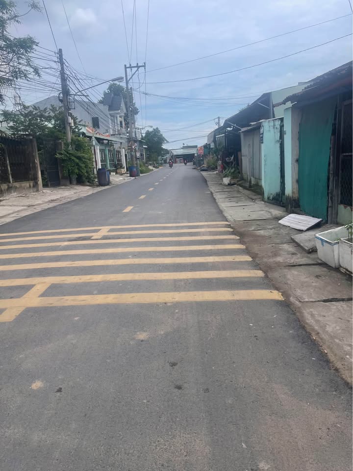 Đất nền Khánh Bình, Tân Uyên 150m² chỉ 2 tỷ - Mặt tiền đường nhựa sầm uất!