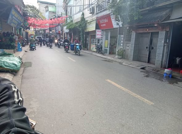 Nhà 2 tầng Tả Thanh Oai 40m² giá 1 tỷ - Vị trí thuận lợi gần Kim Giang!