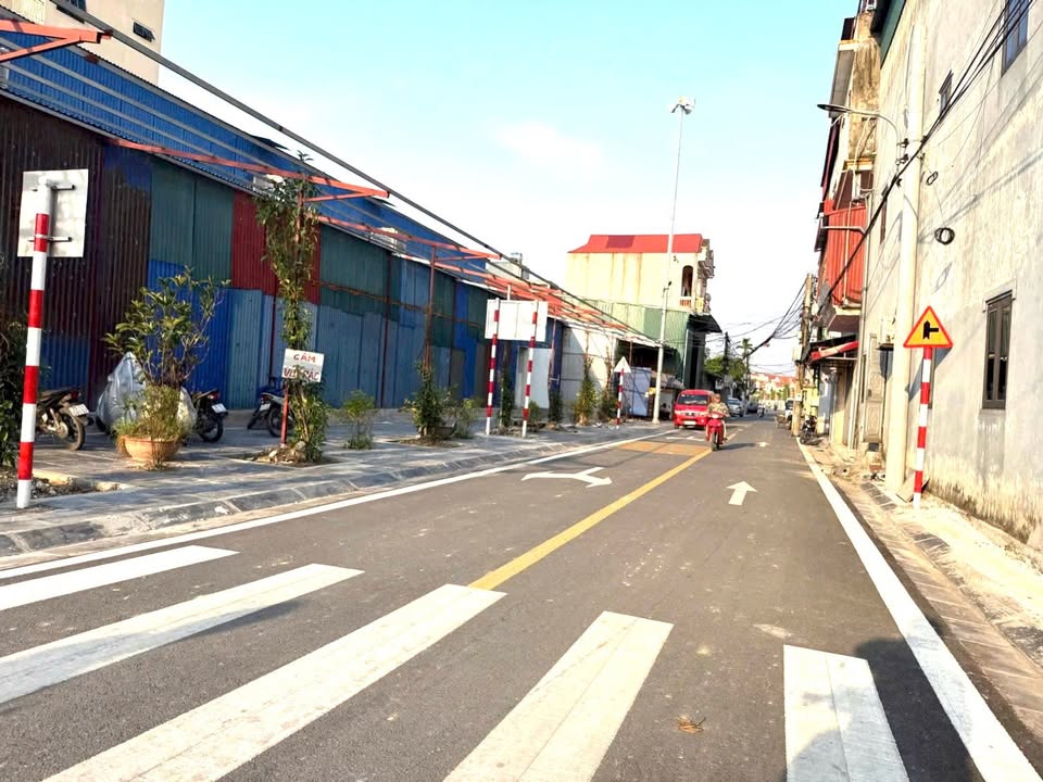 Nhà 4 tầng thôn Đông, Kim Nỗ, 101m² - Vị trí đẹp, tiềm năng phát triển!