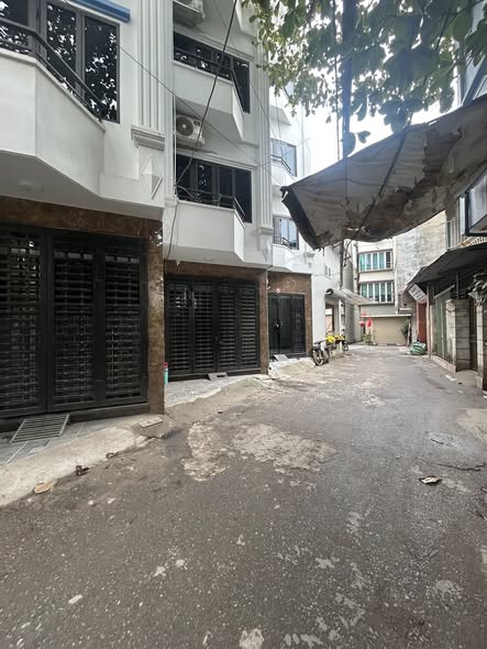 Nhà 5 Tầng Tây Mỗ 42m² giá 6 tỷ - Lô Góc 3 mặt thoáng, ở ngay!