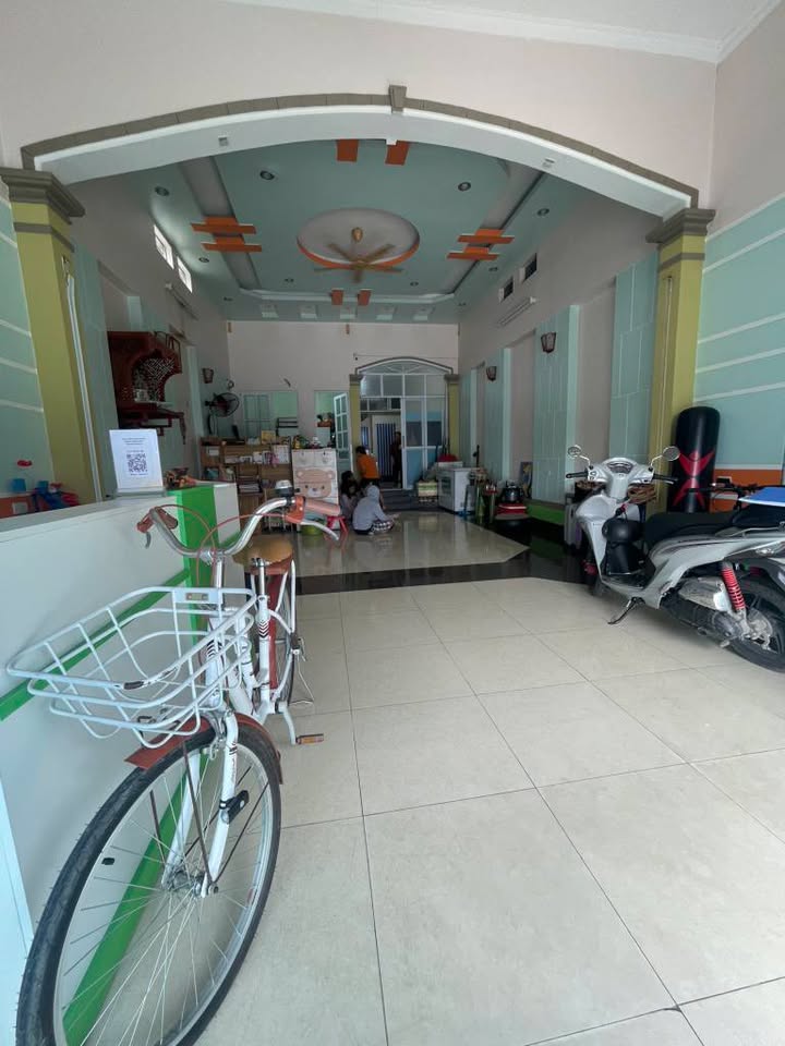 Nhà phố Thường Tín 112m² giá thỏa thuận - Mặt tiền rộng, ô tô vào nhà!