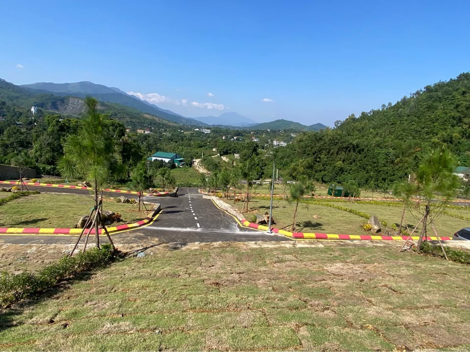 Đất Farm Phú Mãn Quốc Oai 200m² - Giá chỉ 2 tỷ, sổ đỏ chính chủ!