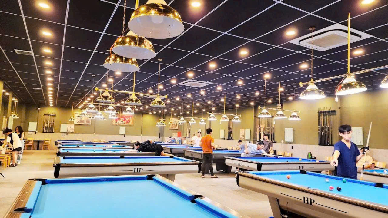 Cho thuê nhà mặt tiền Trần Bình Trọng, Bình Thạnh 550m² giá 167 triệu - Vị trí đắc địa cho kinh doanh!