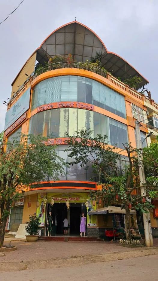 Nhà 5 tầng mặt tiền đẹp tại Bỉm Sơn - Thoả thuận giá tốt!