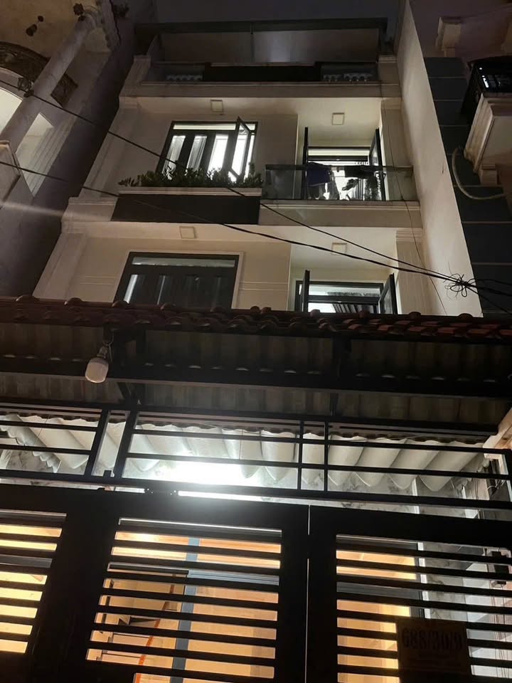 Căn hộ dịch vụ Phường 11 Gò Vấp 76.5m² giá 8 tỷ - Đang cho thuê 30 triệu/tháng!