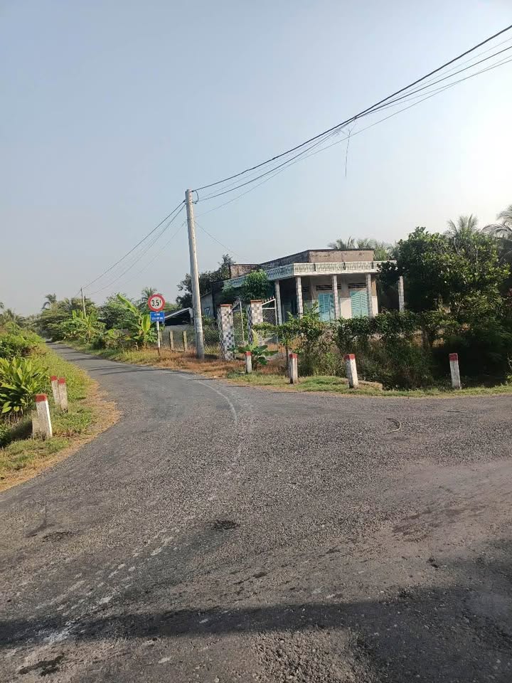 Đất gốc 2 mặt tiền tại ấp Hòa Mỹ, Bình Ninh, 1791m² giá 3 tỷ - Cơ hội đầu tư tuyệt vời!