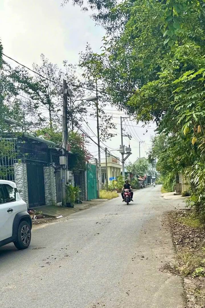 FrontHouse mặt tiền đường DX 095, Hiệp An 127m² - Giá chỉ 2 tỷ, đầu tư sinh lời!