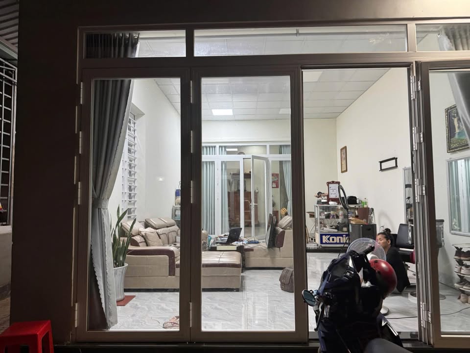 Nhà mặt tiền ĐT 753, Đồng Xoài 270m² giá chỉ 2 tỷ - Cần bán gấp!