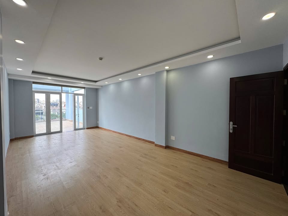 Văn phòng 47m² tại Nguyễn Xiển - Khương Đình - Setup sẵn vào làm ngay!