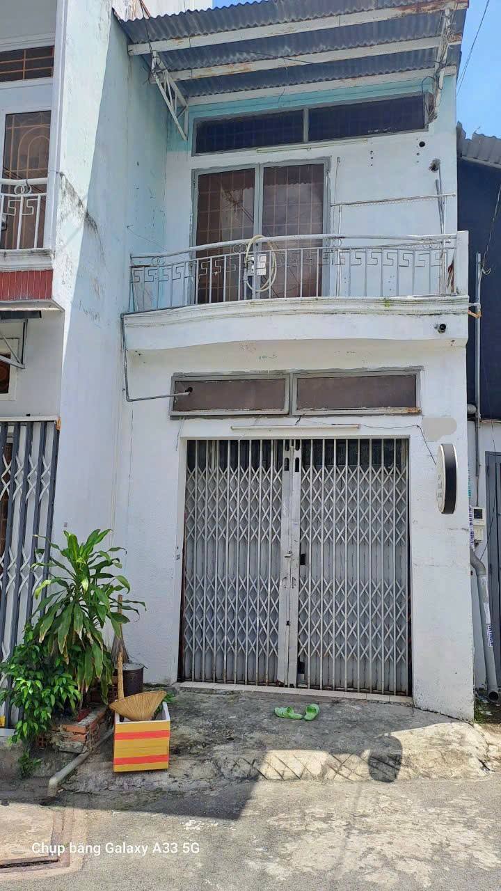 Nhà phố 2 tầng Đường Lê Cao Lãng, Quận Tân Phú, 37.8m² - Giá 4.9 tỷ thương lượng!