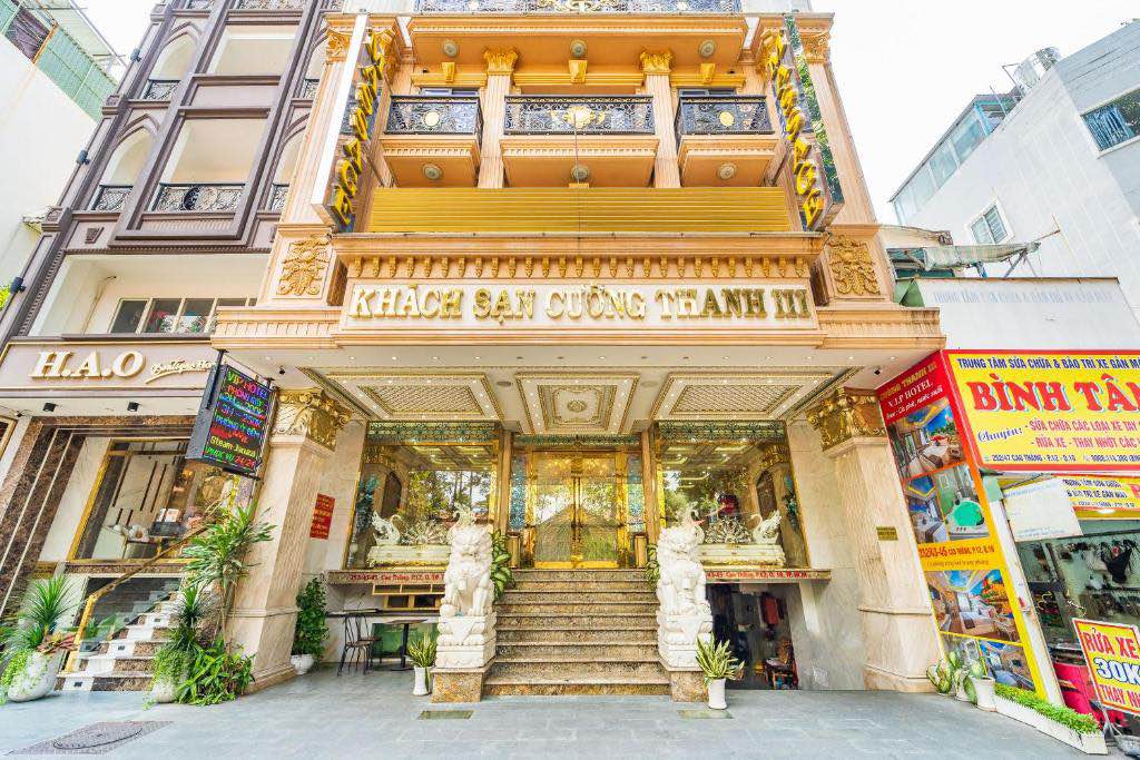 Khách sạn hẻm Cao Thắng, Quận 10, 187m², 118 tỷ - Đầu tư sinh lời ngay!