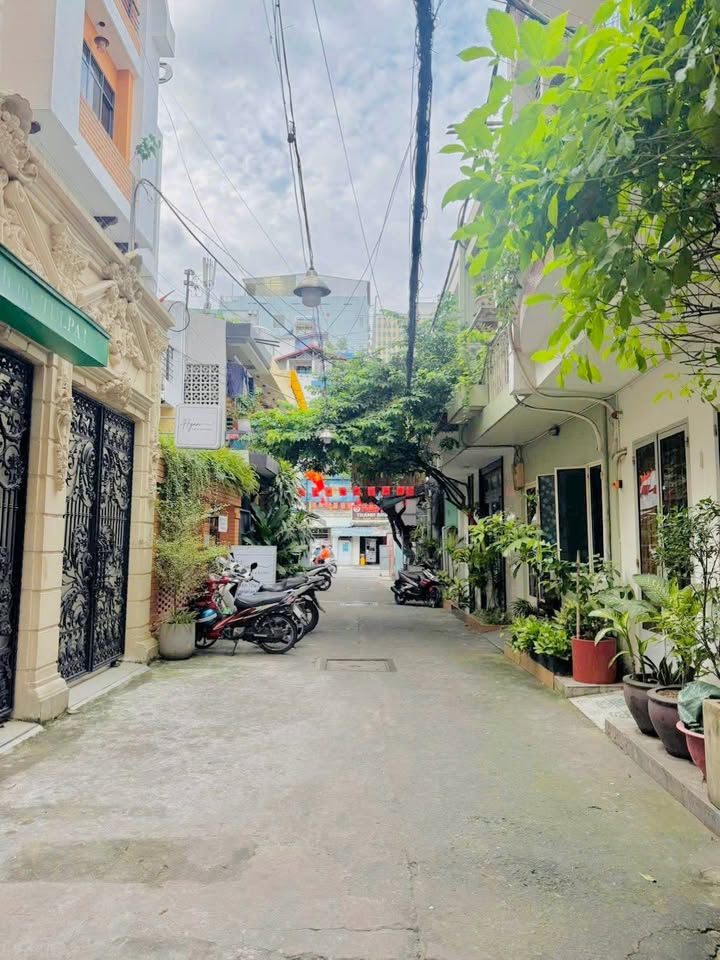 Nhà phố Nguyễn Thị Minh Khai, Quận 1, 49m², giá 15.5 tỷ - Xây mới 5 tầng sang trọng!