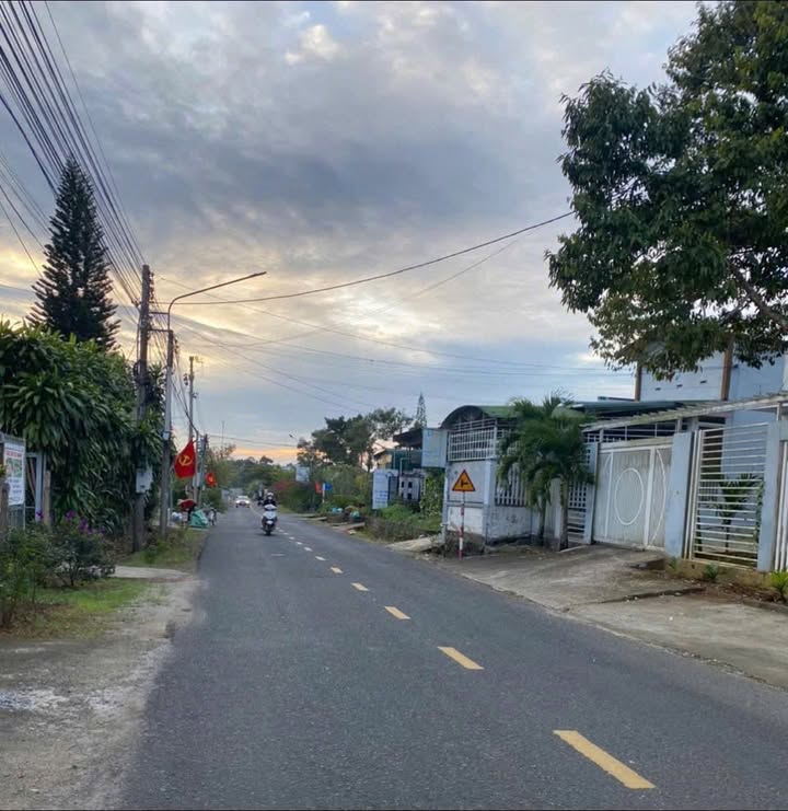 Đất nền mặt tiền Nguyễn Hữu Chỉnh, Bảo Lộc 1100m² giá 6.5 tỷ - Pháp lý rõ ràng, xây dựng tự do!