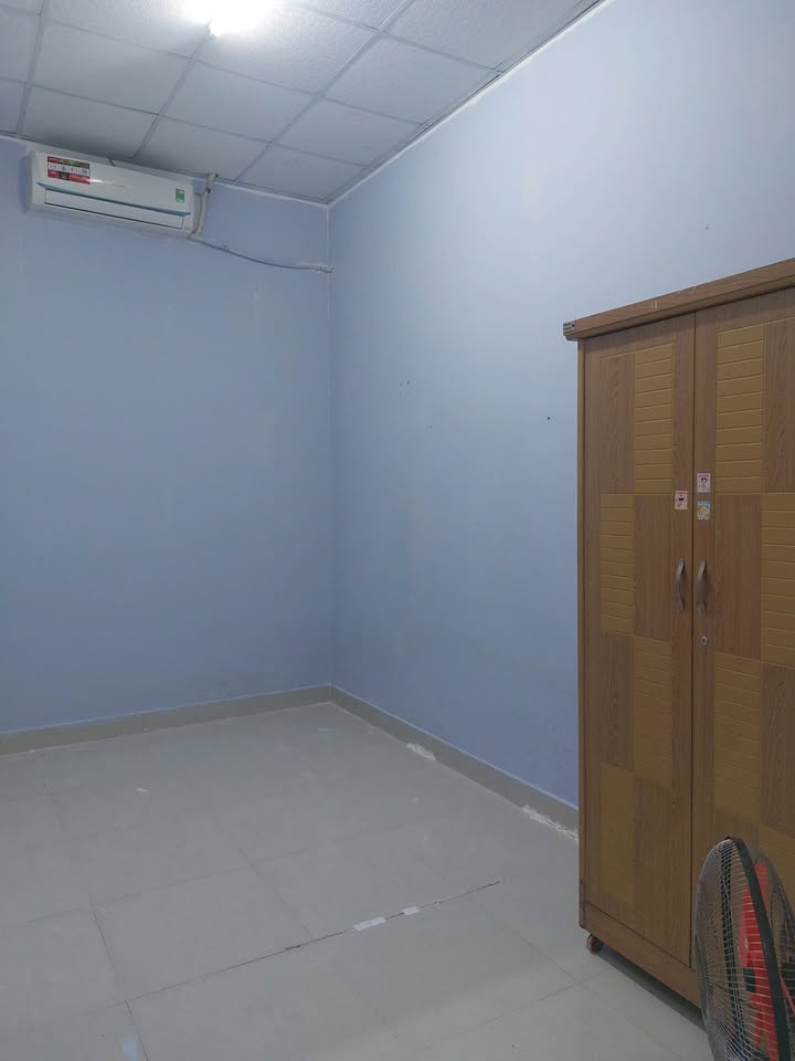 Nhà cấp 4 cho thuê tại Cách Mạng Tháng 8, Biên Hòa 110m² - Khu vực an ninh tốt!