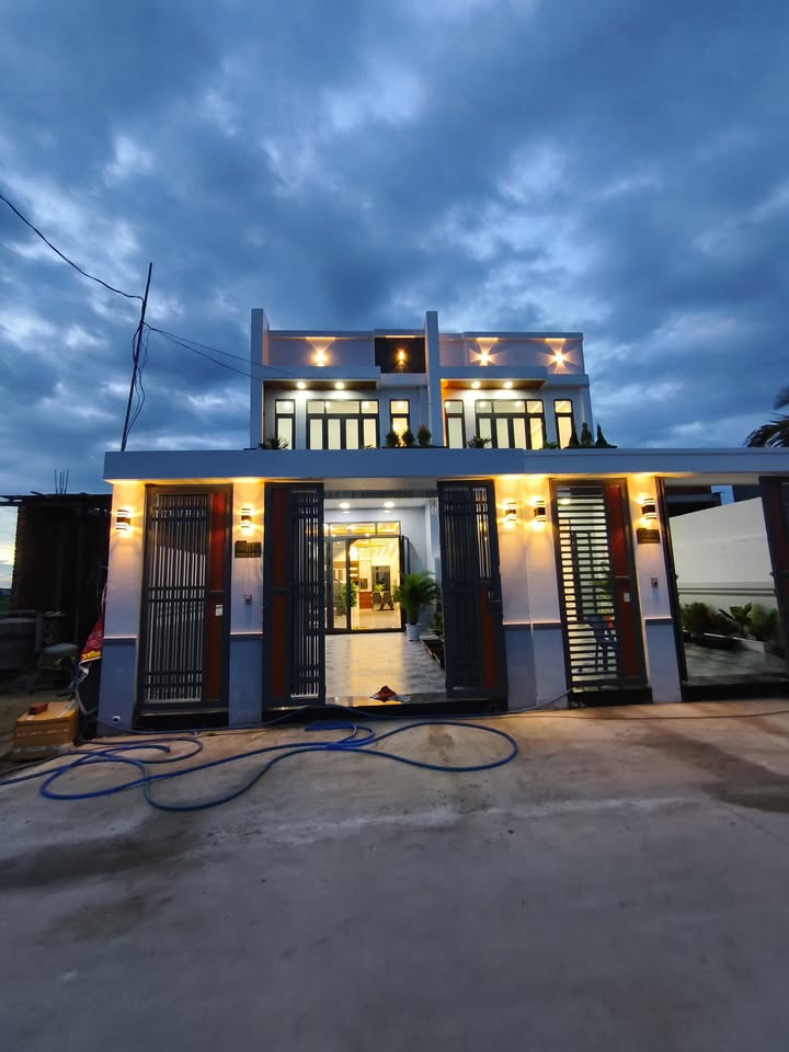 Nhà riêng Mỹ Hạnh, Đức Hòa, Long An 150m² giá 3.1 tỷ - Thiết kế hiện đại, sẵn sàng vào ở!