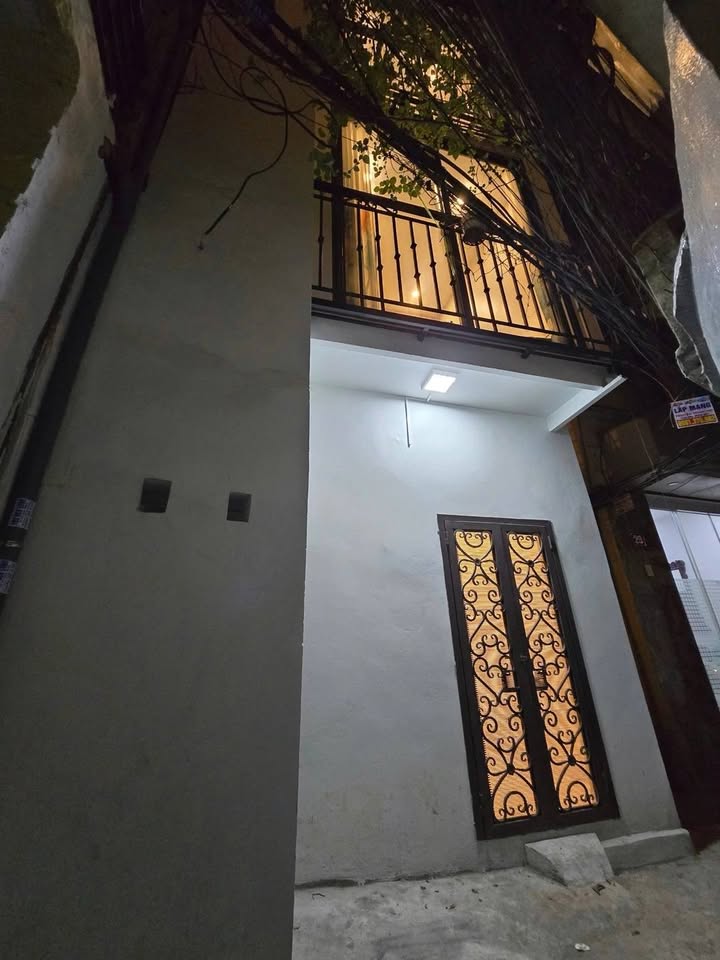 Nhà riêng Văn Miếu Đống Đa 14m² giá 2.5 tỷ - Vị trí tuyệt vời gần trường học