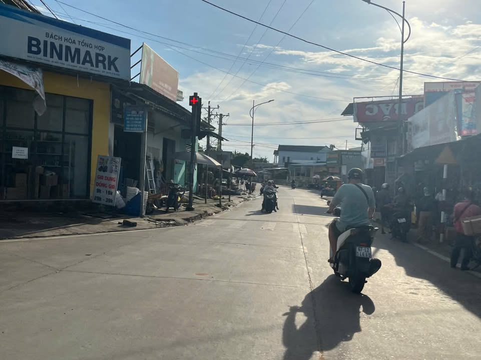 Lô đất 2 mặt tiền Bến Tràm Phú Quốc 263m² giá chỉ 2 tỷ - Đầu tư sinh lời cao!