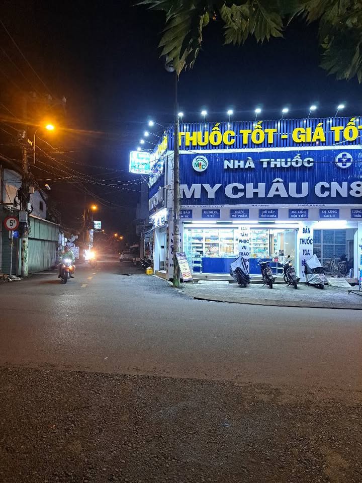 Nhà 2 Mặt Tiền Đường Trung Mỹ Tây 80m² giá 6 tỷ - Sổ hồng chính chủ, tiện ích đầy đủ!