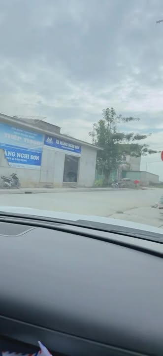 Đất đấu Tràng Sơn, Đô Lương, Nghệ An 187m² giá 1.7 tỷ - Đường nhựa rộng rãi, kinh doanh sầm uất!