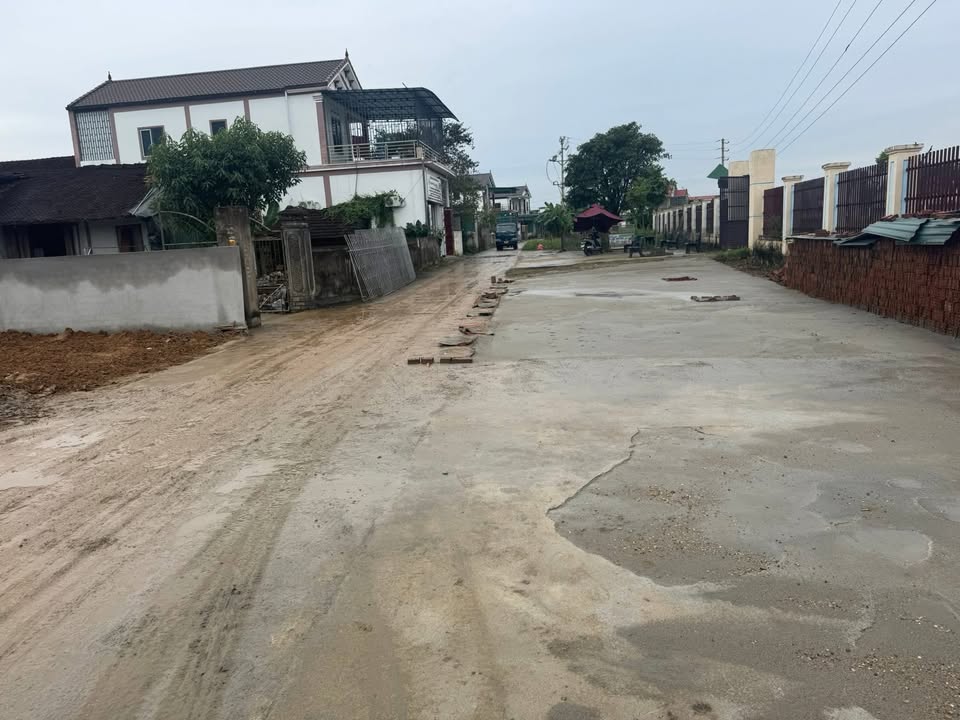 Đất Đà Sơn Đô Lương 142.6m² giá 1 tỷ - Đường rộng 14m, chính chủ!