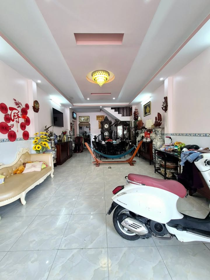 Nhà 1 Trệt 1 Lầu Mặt Tiền Nguyễn Văn Linh 100m² giá 2.85 tỷ - Phù hợp cho kinh doanh và đầu tư!