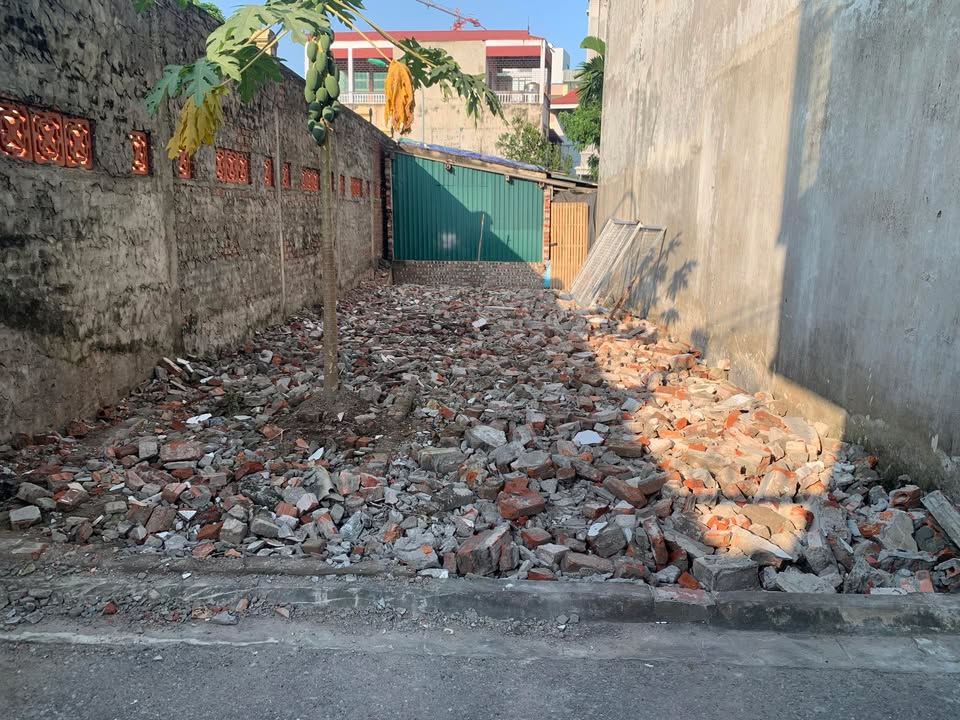 Đất Phúc Đồng Long Biên 60m² - Vị trí đẹp, sổ đỏ chính chủ!