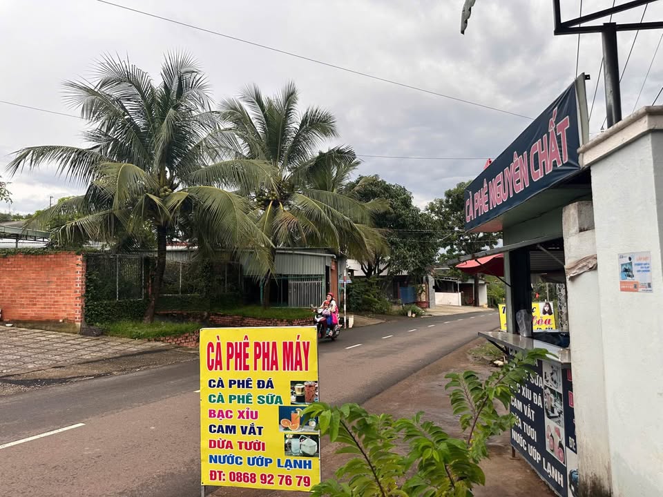 Nhà phố kinh doanh mặt tiền Trần Hưng Đạo, Đồng Xoài 300m² - Đầu tư sinh lời ngay!