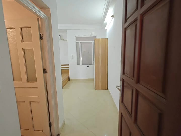 Phòng cho thuê Ngõ 858 Kim Giang 20m² giá 2.8 triệu - Bếp riêng thoáng mát!