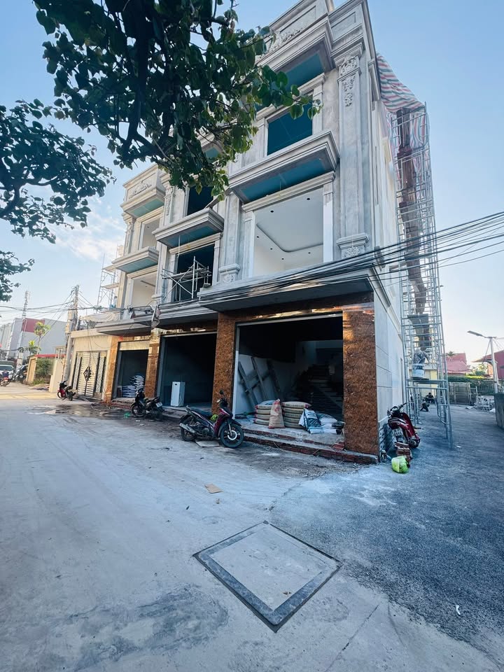 Nhà 3 tầng tại Hồng Thái, An Dương 57m² giá 2.85 tỷ - Thiết kế hiện đại, sổ đỏ chính chủ!