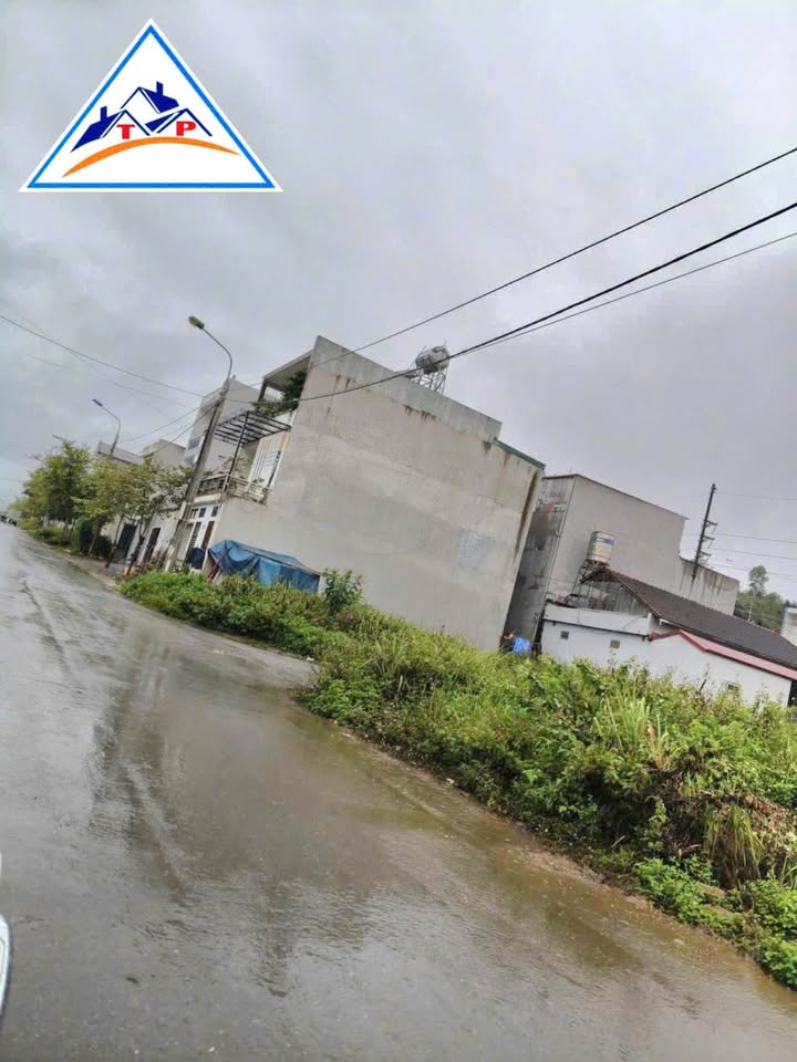 Đất nền đường Hoàng Văn Thụ, Lai Châu 105m² giá 1 tỷ - Đầu tư sinh lời ngay!