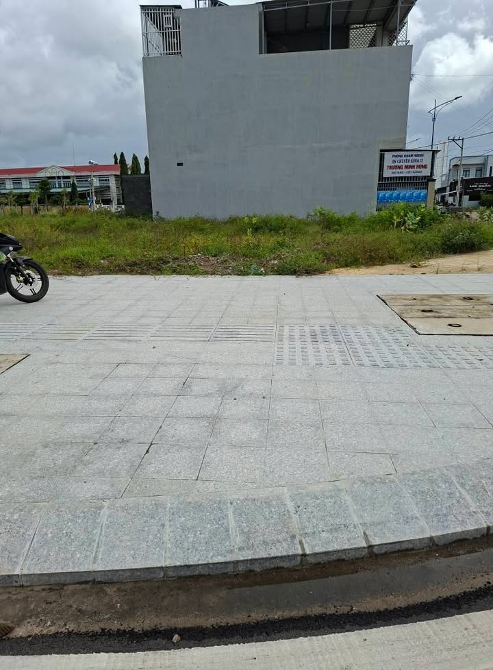 Đất nền Phan Rang 100m² giá 3 tỷ - Cơ hội đầu tư hấp dẫn!