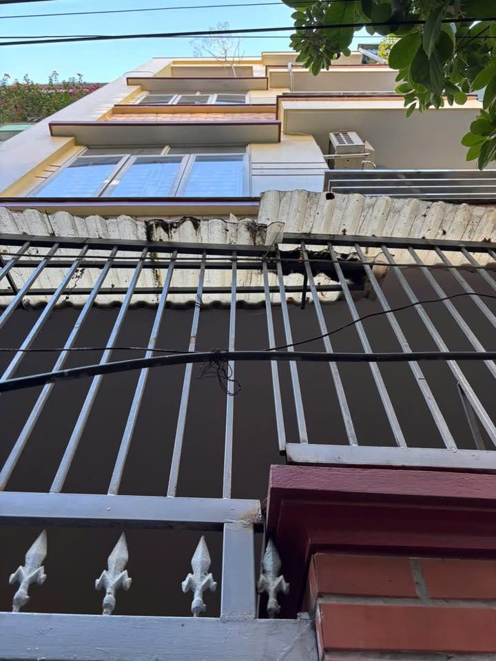 Cho thuê nhà phố Tứ Liên 70m² giá 15 triệu - Phù hợp gia đình & nhóm thuê