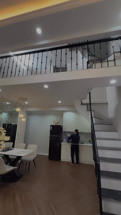 Căn hộ Duplex cho thuê tại phố Lý Văn Phức, Đống Đa, 200m² - Không gian sống lý tưởng!