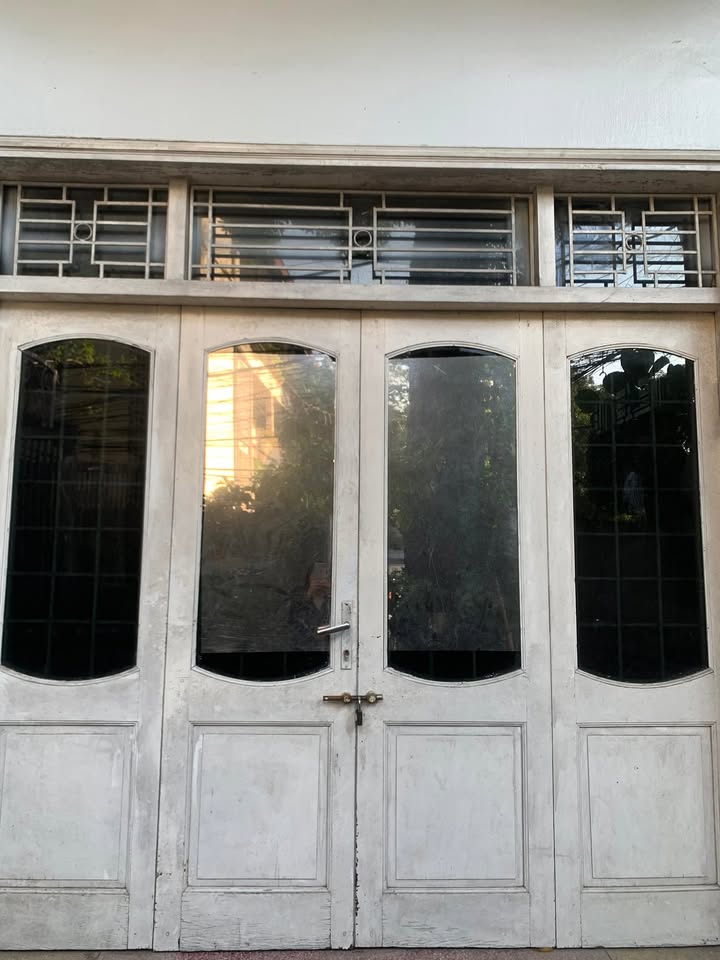 Nhà cho thuê tại số 37b Lê Đại Hành, Hai Bà Trưng - Nhà 2 tầng 1 tum, thuận tiện cho gia đình!