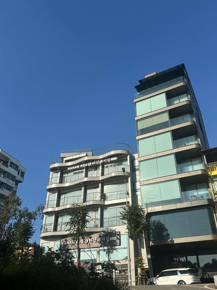 Cho thuê mặt bằng Nguyễn Cơ Thạch, Nam Từ Liêm 420m² - Vị trí đắc địa cho F&B!