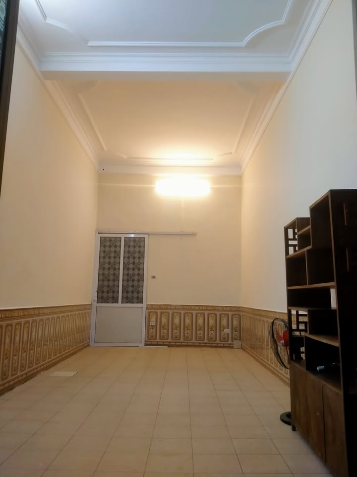 Nhà nguyên căn 3 tầng phường Tây Hồ 40m² giá 8 triệu - Chính chủ cho thuê ngay!