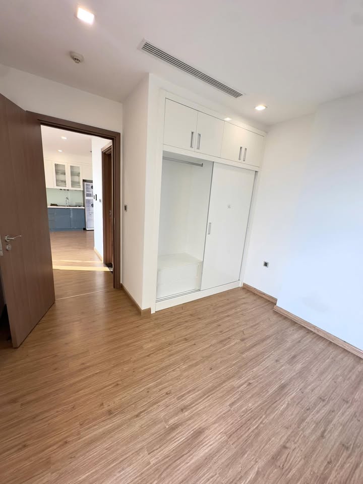 Căn hộ Vinhomes Greenbay 2 phòng ngủ giá 13.5 triệu - Vào ở ngay!