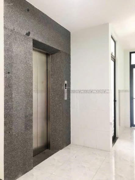 Căn hộ cho thuê tại Nha Trang 522m² - Ban công thoáng mát, nội thất đầy đủ!