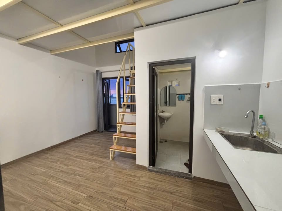 Phòng trọ Hòa Xuân, Đà Nẵng 25m² giá 2.2 triệu - Gác lửng thoáng mát, an ninh tốt!