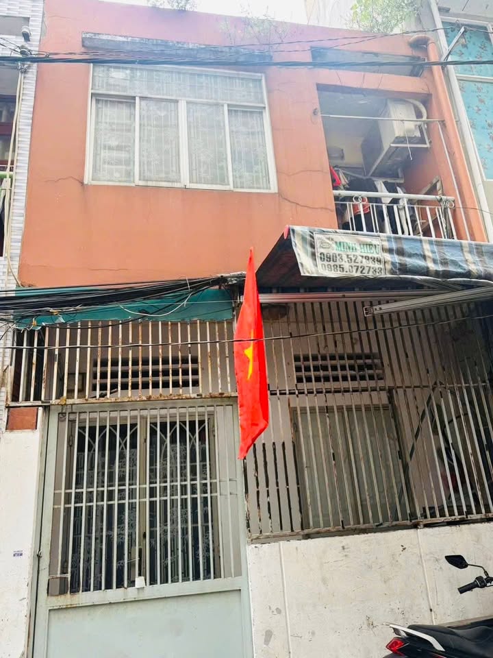 Nhà phố 2 tầng Trần Quốc Thảo 24m² giá 4.95 tỷ - Hẻm ô tô vào tận nhà!