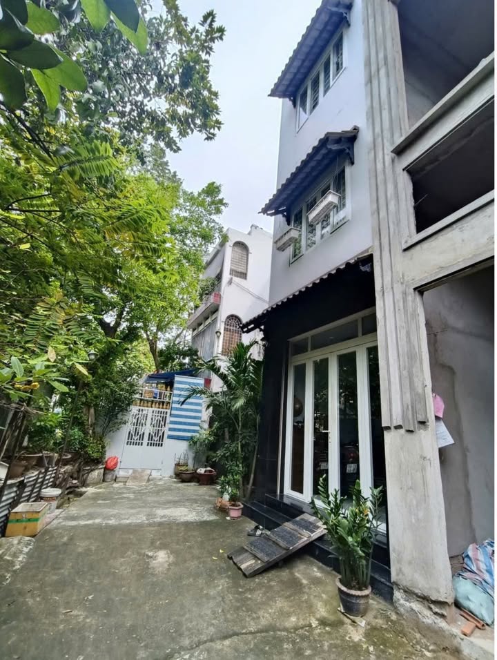 Nhà 3 tầng mới xây tại Trần Khánh Dư, Quận 1 - Giá chỉ 6.9 tỷ, nở hậu!