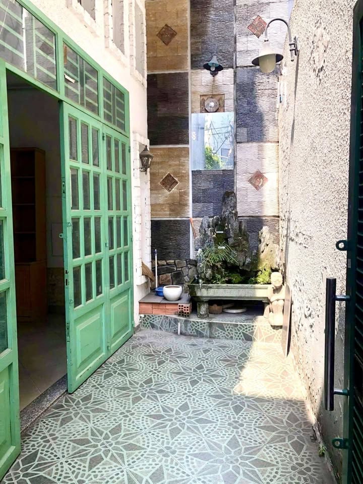 Nhà phố Lê Văn Sỹ, Quận 3, 67m² giá 13.7 tỷ - Đầu tư sinh lời ngay!