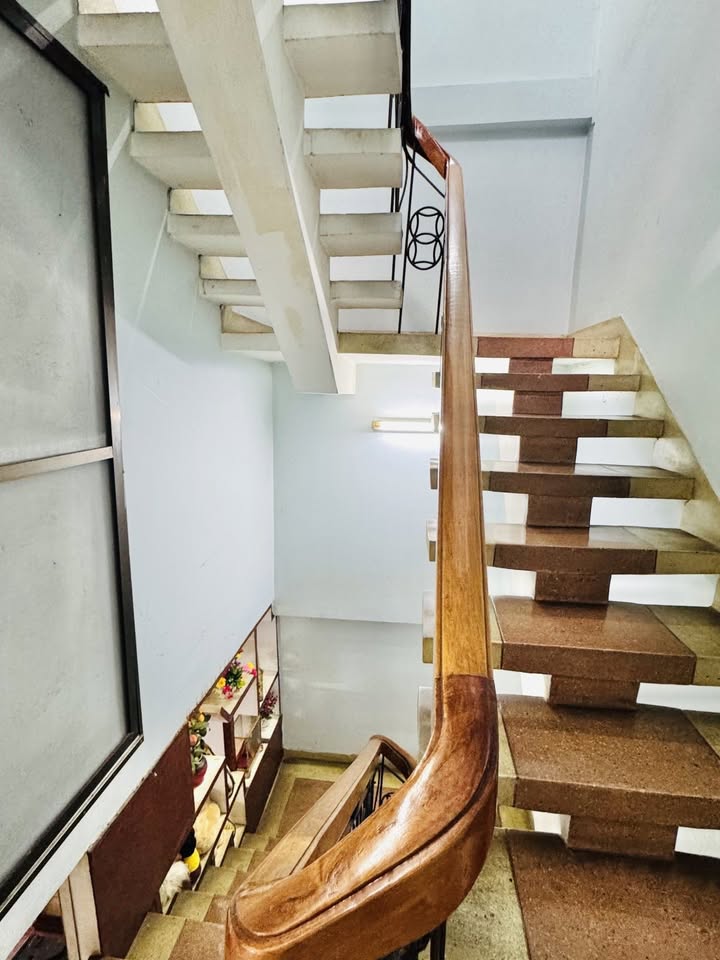 Bán FrontHouse mặt tiền thụt Phan Văn Trị 52m² giá 13 tỷ - Tiềm năng phát triển cao!