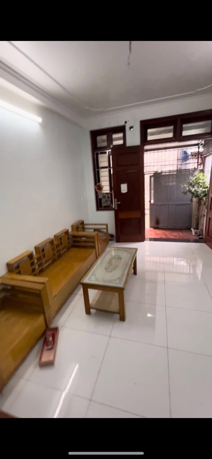 Nhà 2 tầng thôn Ái Mộ, Gia Lâm 48.5m² giá 4 tỷ - Cơ hội sở hữu ngay!