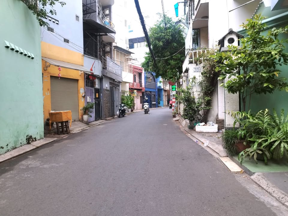 Chính chủ bán CHDV 4 tầng đường Phạm Văn Hai 61.5m² giá 8.5 tỷ - Đang cho thuê 40 triệu/tháng!