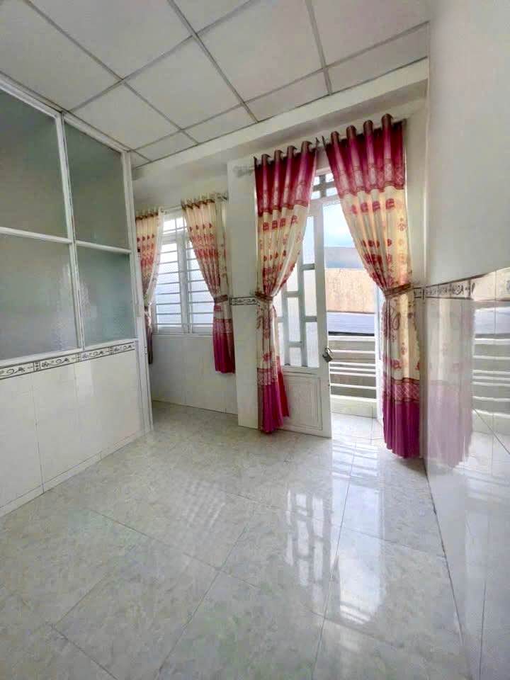 Nhà phố Hiệp Thành 35, Quận 12, 18m² - Bán nhanh, thủ tục đơn giản!