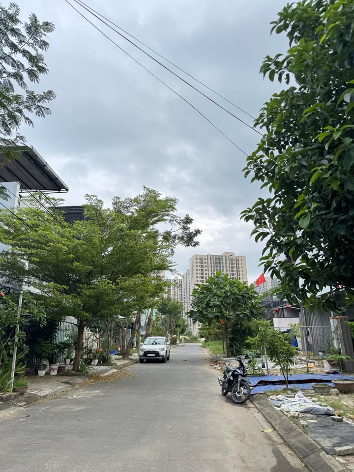 Nhà mặt tiền đường Gia Tròn 1, quận Liên Chiểu, Đà Nẵng - Giá chỉ 3 tỷ!