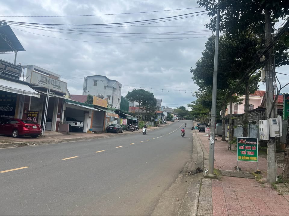 Bán gấp FrontHouse mặt tiền Lý Thường Kiệt, Bảo Lộc 150m² - Giá chỉ 700 triệu!